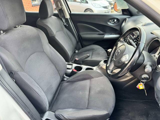 Nissan Juke 1.5 dCi Acenta 5dr [Sport Pack] Hatchback Diesel White