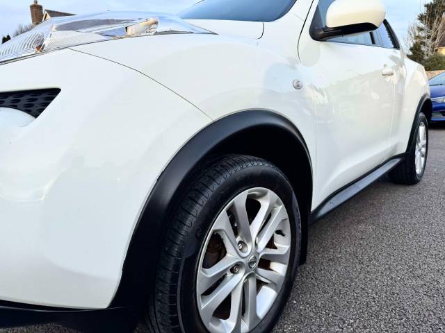 Nissan Juke 1.5 dCi Acenta 5dr [Sport Pack] Hatchback Diesel White