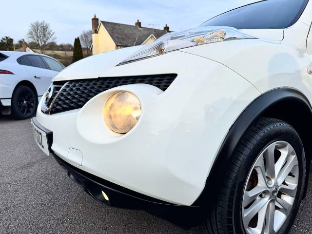 Nissan Juke 1.5 dCi Acenta 5dr [Sport Pack] Hatchback Diesel White