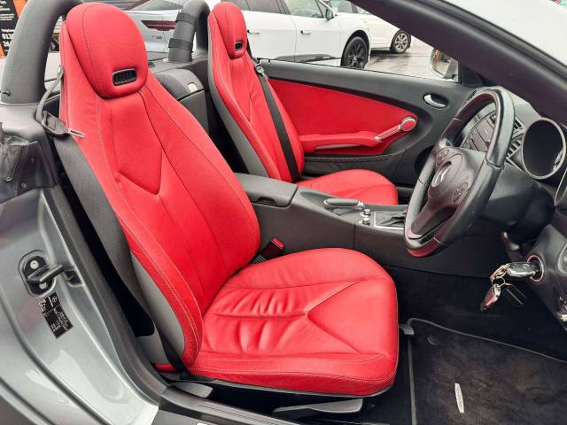 Mercedes-Benz SLK 3.0 SLK 300 2dr Tip Auto Convertible Petrol Silver