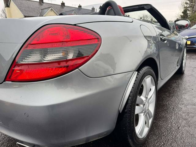 Mercedes-Benz SLK 3.0 SLK 300 2dr Tip Auto Convertible Petrol Silver