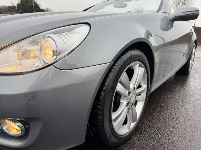Mercedes-Benz SLK 3.0 SLK 300 2dr Tip Auto Convertible Petrol Silver