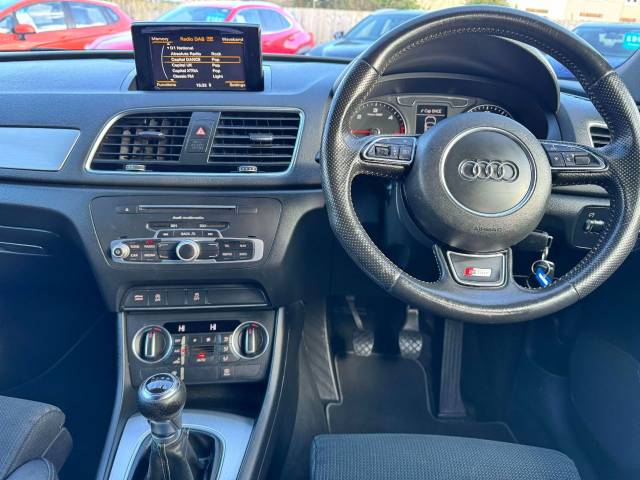 Audi Q3 2.0 TDI S Line Navigation 5dr Estate Diesel White