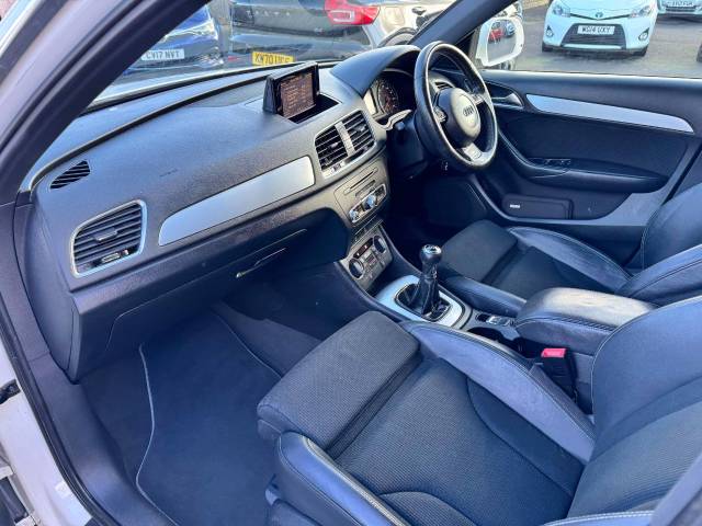 Audi Q3 2.0 TDI S Line Navigation 5dr Estate Diesel White