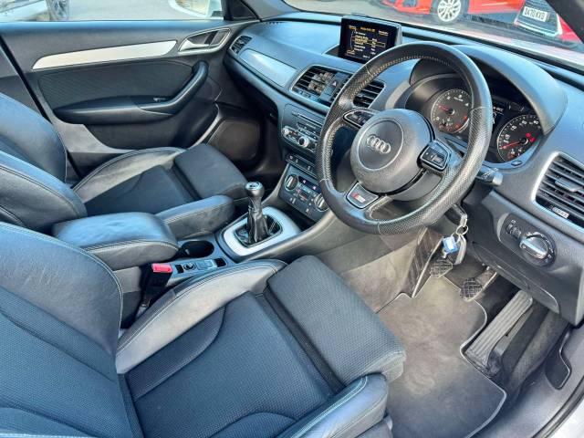Audi Q3 2.0 TDI S Line Navigation 5dr Estate Diesel White