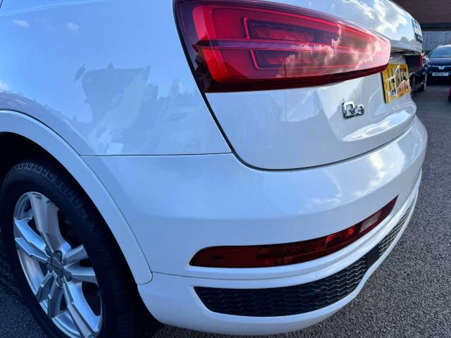 Audi Q3 2.0 TDI S Line Navigation 5dr Estate Diesel White