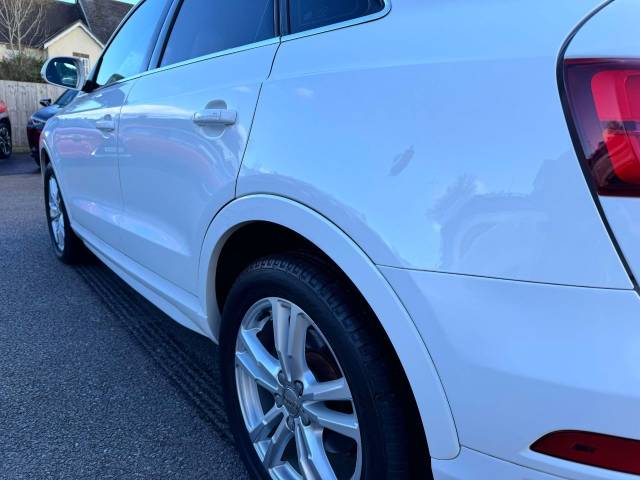 Audi Q3 2.0 TDI S Line Navigation 5dr Estate Diesel White