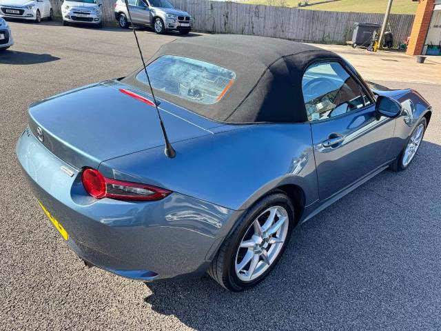 Mazda MX-5 1.5 SE-L Nav 2dr Convertible Petrol Blue