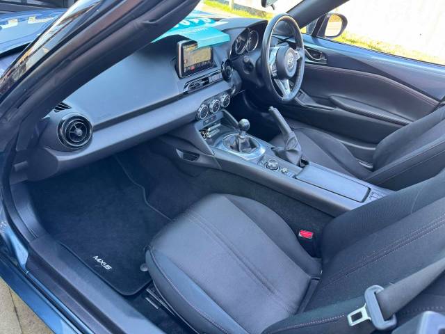 Mazda MX-5 1.5 SE-L Nav 2dr Convertible Petrol Blue