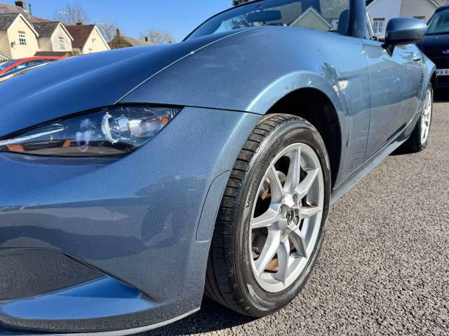 Mazda MX-5 1.5 SE-L Nav 2dr Convertible Petrol Blue