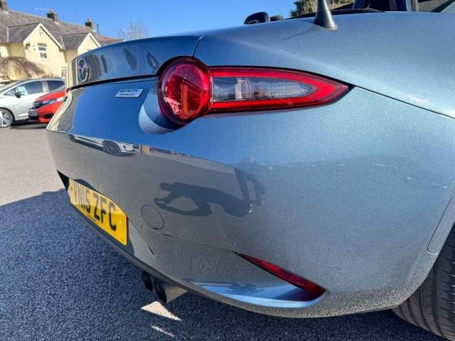Mazda MX-5 1.5 SE-L Nav 2dr Convertible Petrol Blue