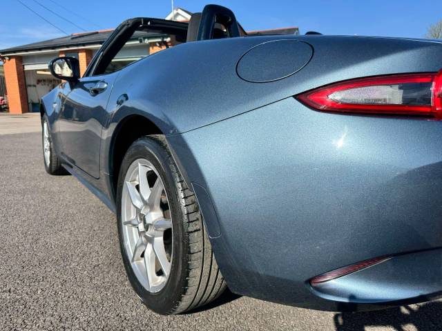 Mazda MX-5 1.5 SE-L Nav 2dr Convertible Petrol Blue
