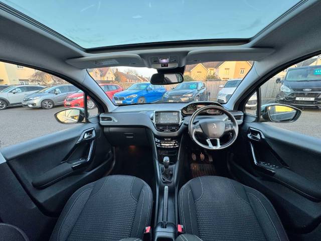 Peugeot 208 1.2 PureTech 82 Tech Edition 5dr [Start Stop] Hatchback Petrol Black