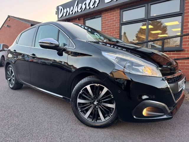 Peugeot 208 1.2 PureTech 82 Tech Edition 5dr [Start Stop] Hatchback Petrol Black