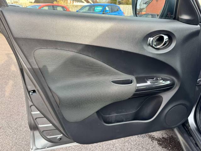 Nissan Juke 1.5 dCi Acenta Premium 5dr Hatchback Diesel Grey