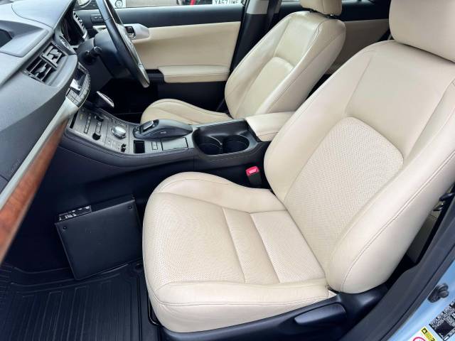 Lexus CT 200h 1.8 SE-L Premier 5dr CVT Auto Hatchback Petrol / Electric Hybrid Blue