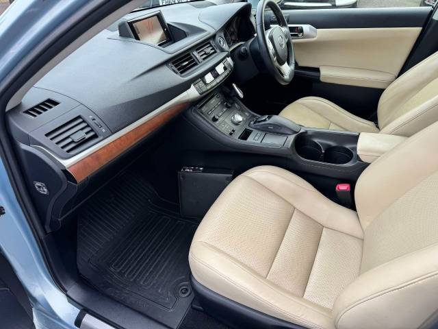 Lexus CT 200h 1.8 SE-L Premier 5dr CVT Auto Hatchback Petrol / Electric Hybrid Blue