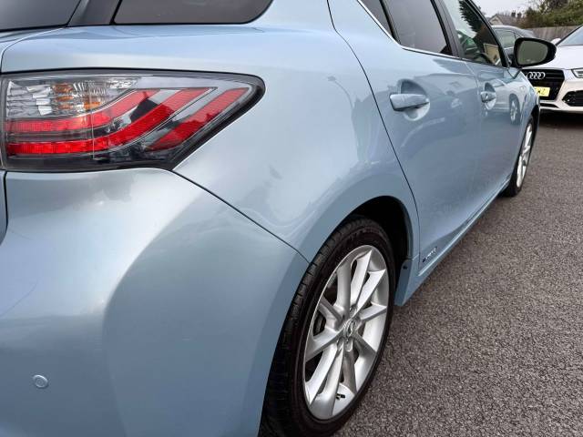 Lexus CT 200h 1.8 SE-L Premier 5dr CVT Auto Hatchback Petrol / Electric Hybrid Blue