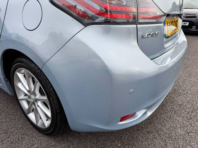 Lexus CT 200h 1.8 SE-L Premier 5dr CVT Auto Hatchback Petrol / Electric Hybrid Blue