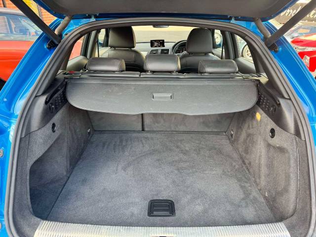 Audi Q3 2.0 TDI S Line Navigation 5dr Estate Diesel Blue