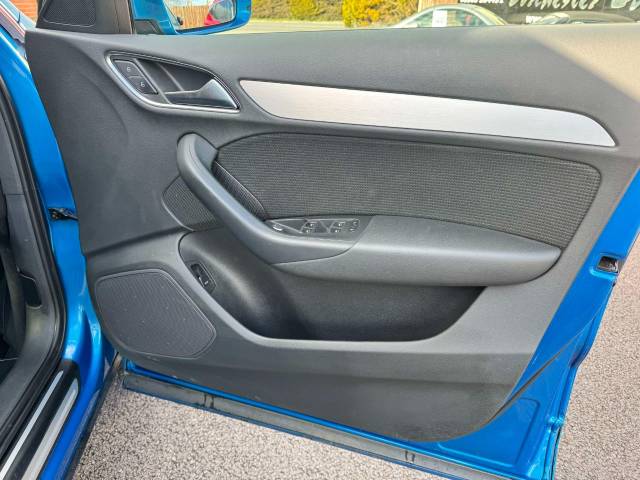 Audi Q3 2.0 TDI S Line Navigation 5dr Estate Diesel Blue