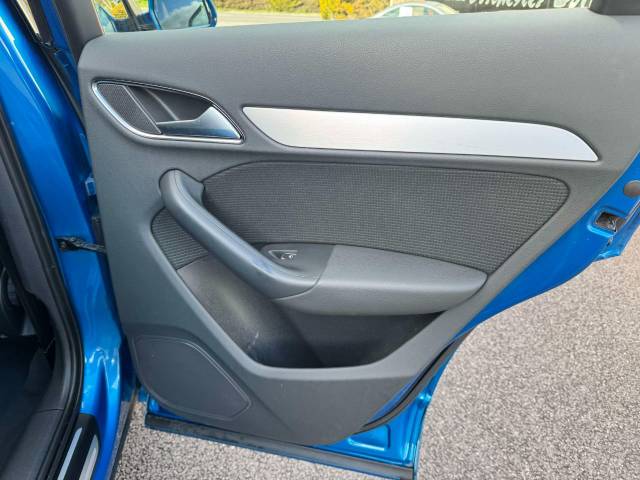 Audi Q3 2.0 TDI S Line Navigation 5dr Estate Diesel Blue