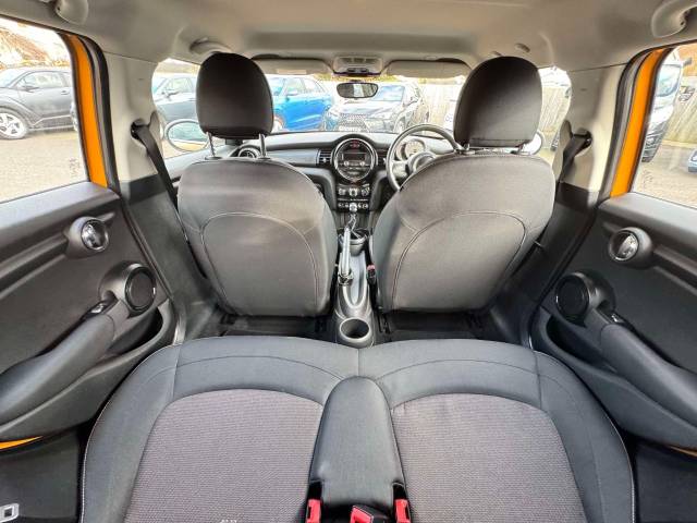 Mini Cooper 1.5 Cooper 5dr Auto Hatchback Petrol Orange