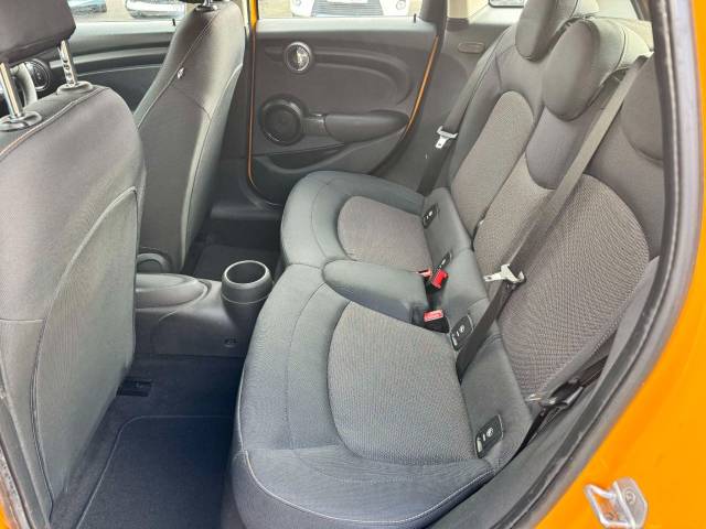 Mini Cooper 1.5 Cooper 5dr Auto Hatchback Petrol Orange