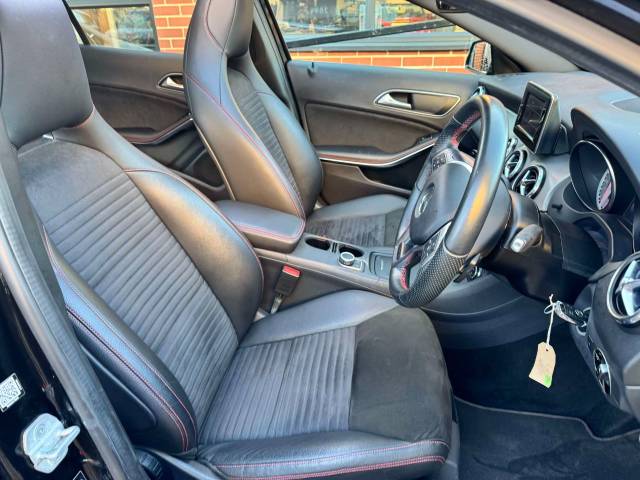 Mercedes-Benz GLA 2.0 GLA 250 4Matic AMG Line 5dr Auto [Premium Plus] Estate Petrol Black