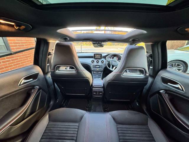 Mercedes-Benz GLA 2.0 GLA 250 4Matic AMG Line 5dr Auto [Premium Plus] Estate Petrol Black