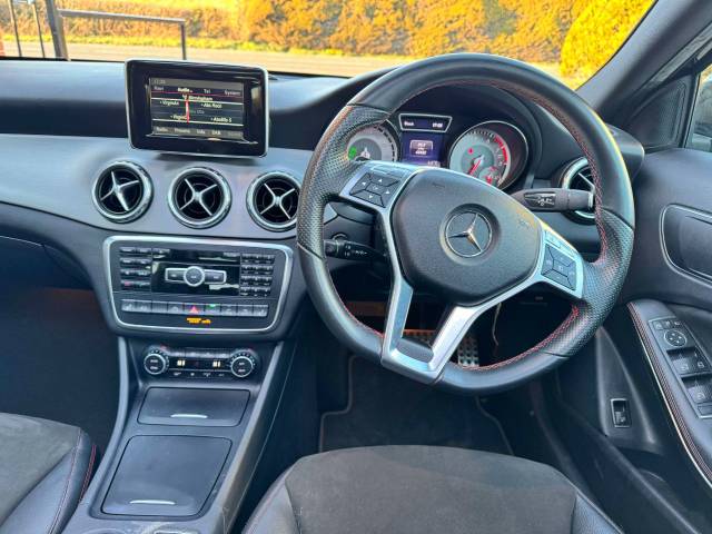 Mercedes-Benz GLA 2.0 GLA 250 4Matic AMG Line 5dr Auto [Premium Plus] Estate Petrol Black