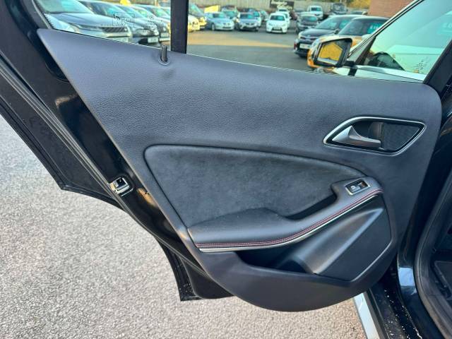 Mercedes-Benz GLA 2.0 GLA 250 4Matic AMG Line 5dr Auto [Premium Plus] Estate Petrol Black
