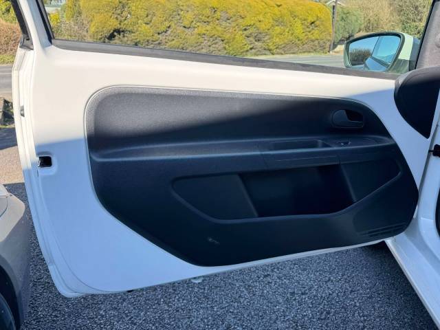 Skoda Citigo 1.0 MPI SE 3dr Hatchback Petrol White
