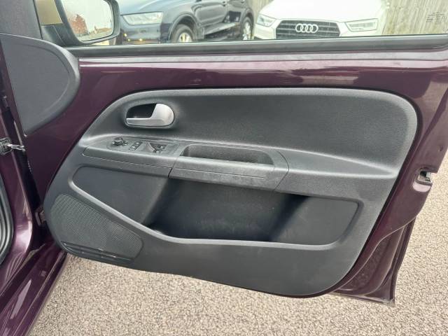 SEAT Mii 1.0 75 Mii by Cosmo 5dr Hatchback Petrol Mauve/purple