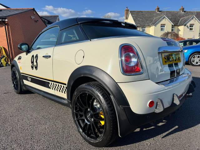 Mini Coupe 1.6 Cooper 3dr (CHILI PACK) Coupe Petrol White
