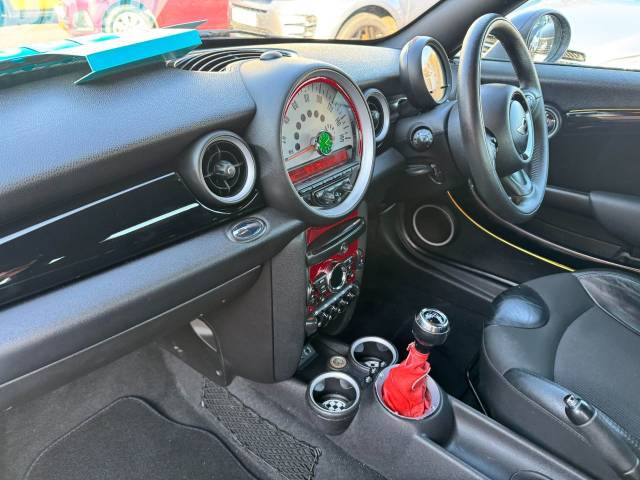 Mini Coupe 1.6 Cooper 3dr (CHILI PACK) Coupe Petrol White