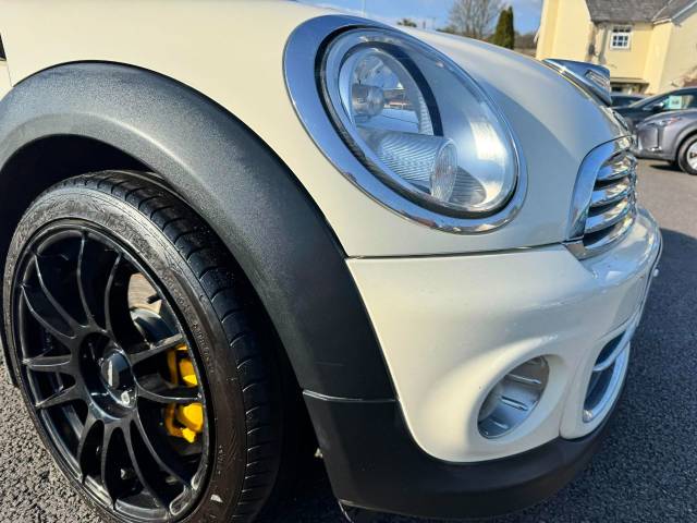 Mini Coupe 1.6 Cooper 3dr (CHILI PACK) Coupe Petrol White