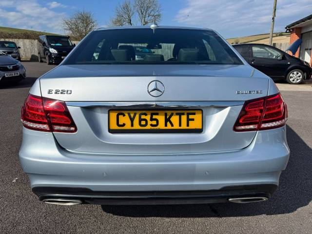 Mercedes-Benz E Class 2.1 E220 BlueTEC AMG Night Edition 4dr 7G-Tronic Saloon Diesel Silver