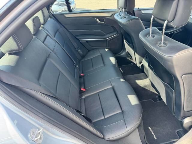 Mercedes-Benz E Class 2.1 E220 BlueTEC AMG Night Edition 4dr 7G-Tronic Saloon Diesel Silver