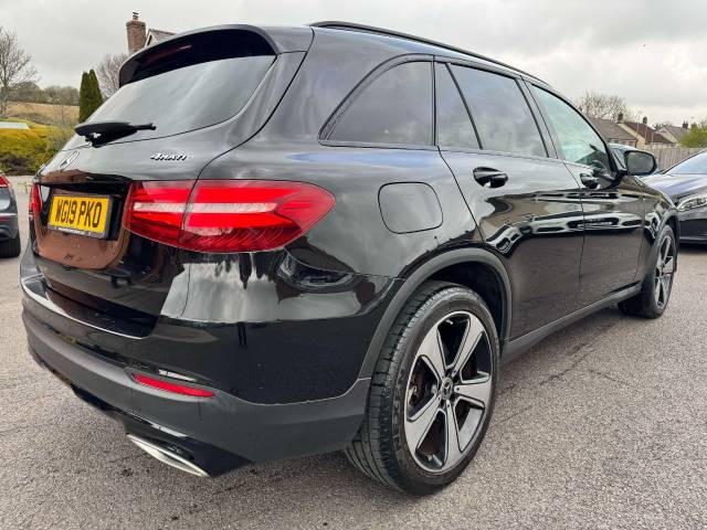 Mercedes-Benz GLC 2.1 GLC 220d 4Matic Urban Edition 5dr 9G-Tronic Estate Diesel Black