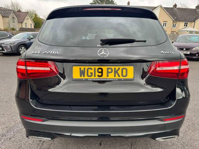 Mercedes-Benz GLC 2.1 GLC 220d 4Matic Urban Edition 5dr 9G-Tronic Estate Diesel Black