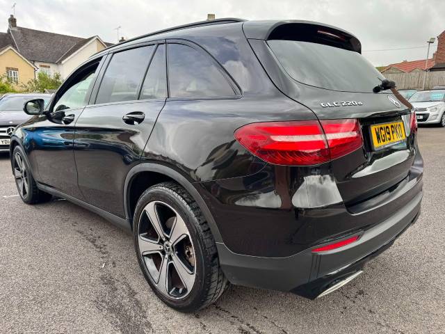 Mercedes-Benz GLC 2.1 GLC 220d 4Matic Urban Edition 5dr 9G-Tronic Estate Diesel Black