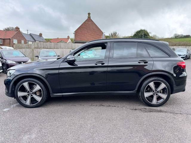 Mercedes-Benz GLC 2.1 GLC 220d 4Matic Urban Edition 5dr 9G-Tronic Estate Diesel Black