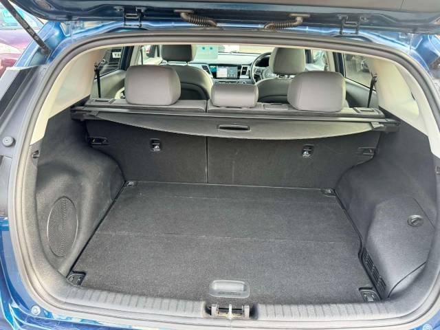 Kia Niro 1.6 GDi Hybrid First Edition 5dr DCT Estate Petrol / Electric Hybrid Blue