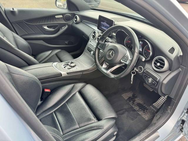 Mercedes-Benz C Class 2.1 C220d AMG Line 5dr 9G-Tronic Estate Diesel Silver
