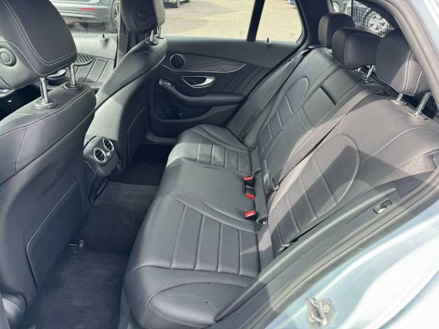 Mercedes-Benz C Class 2.1 C220d AMG Line 5dr 9G-Tronic Estate Diesel Silver