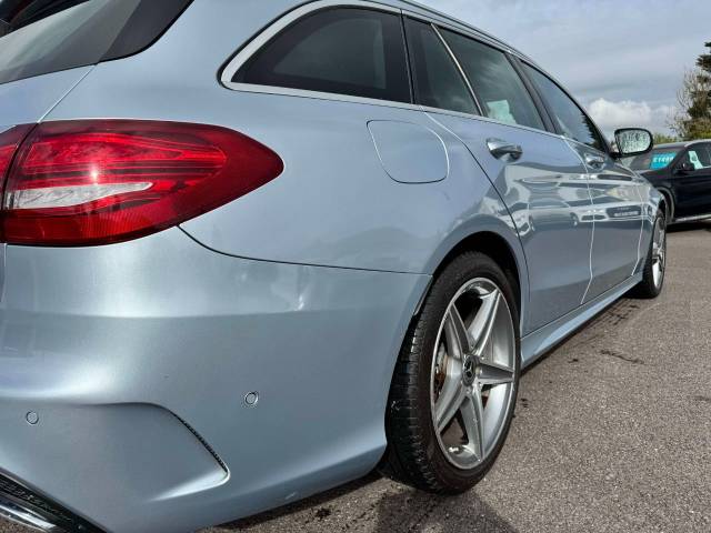 Mercedes-Benz C Class 2.1 C220d AMG Line 5dr 9G-Tronic Estate Diesel Silver