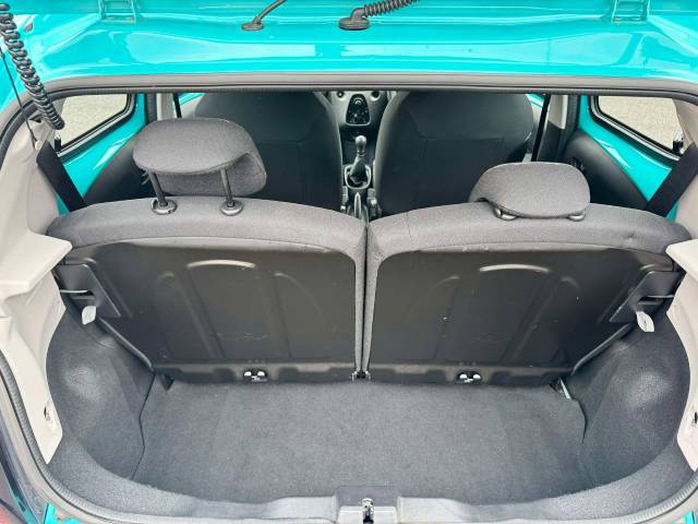 Citroen C1 1.2 PureTech Feel 5dr Hatchback Petrol Blue