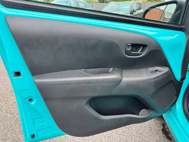 Citroen C1 1.2 PureTech Feel 5dr Hatchback Petrol Blue