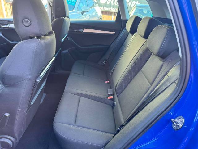 Skoda Karoq 1.0 TSI SE Technology 5dr Estate Petrol Blue